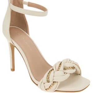 BCBGenerations Isabel Sandal - Bianca/Ivory - size 7.5